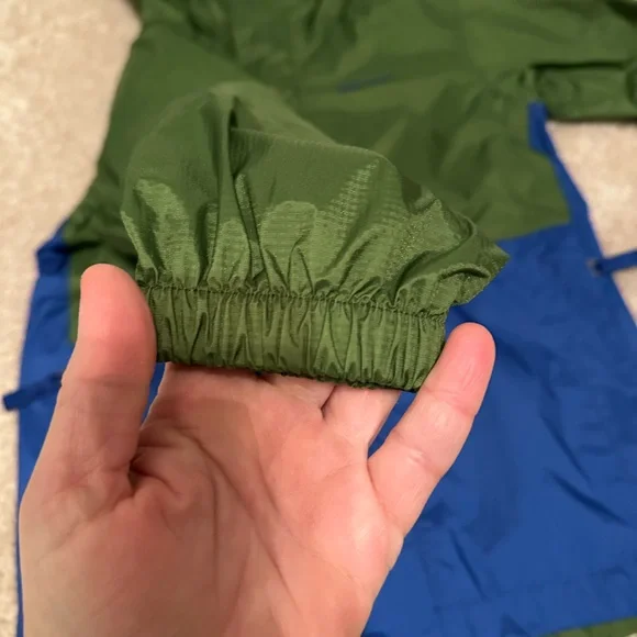 Marmot Kids PreCip Eco Jacket in Storm/Cilantro, size M.